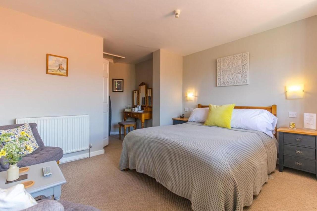 The Globe Inn Wells-next-the-Sea Екстер'єр фото